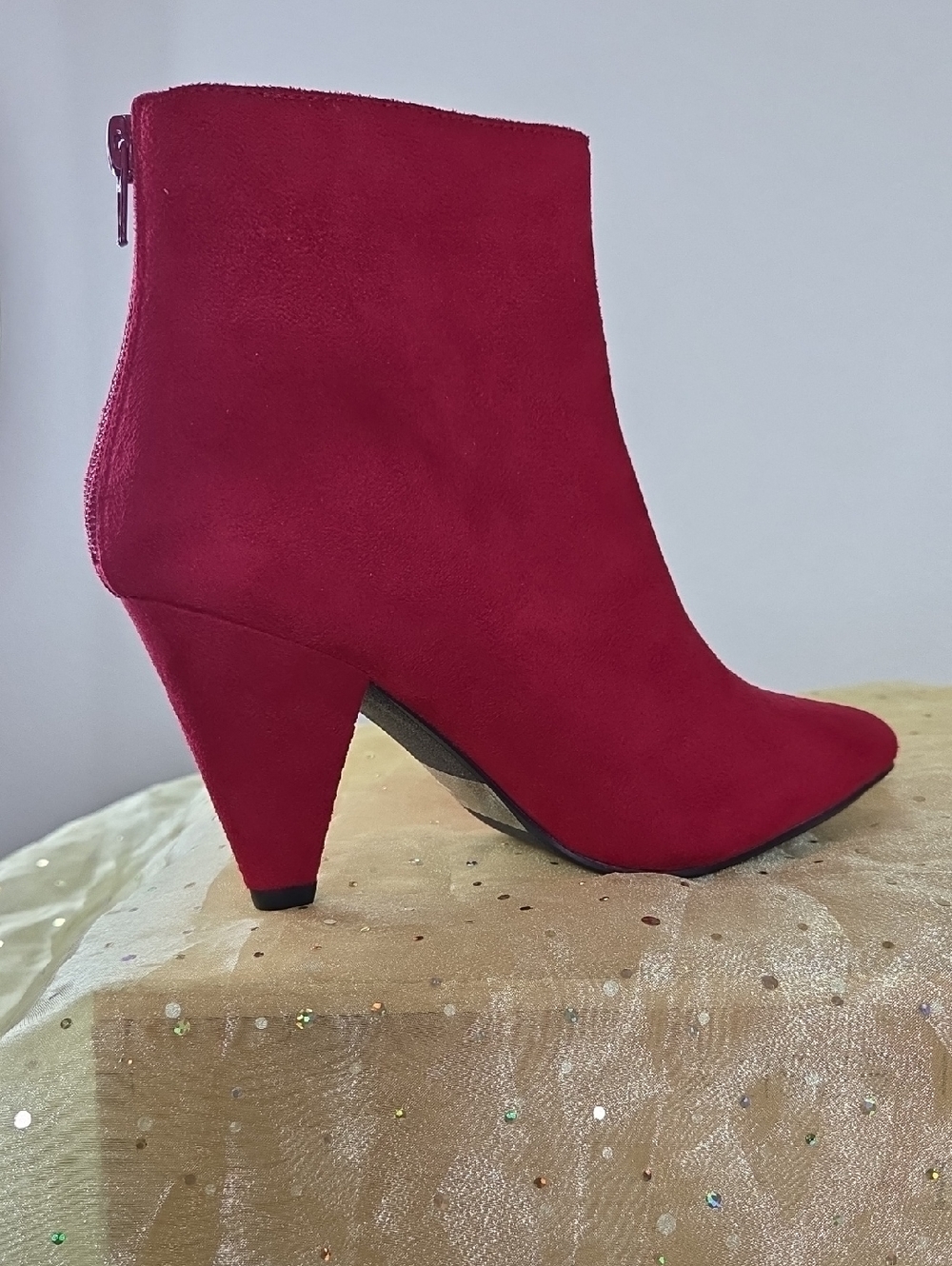 Dream Pairs Women's 7 Red Suede Zipper Ankle Boots Pointed Toe NWT